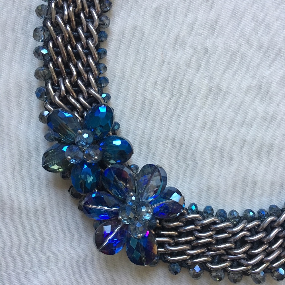 Statement necklace - Picture 3 of 3